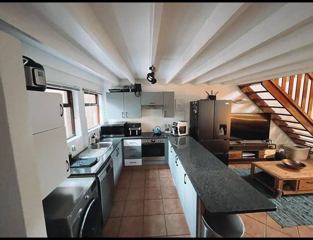 3 BEDROOM TOWNHOUSE FOR SALE IN DOUGLASDALE